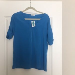 Blue short sleeve top